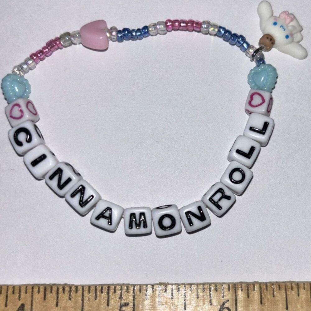 Handmade Beaded Stretch Bracelet hello kitty Letter Beads Cinnamonroll